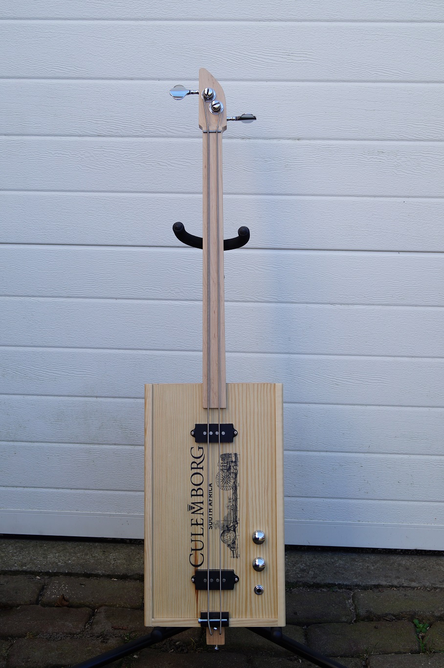 Wine box guitar hotsell